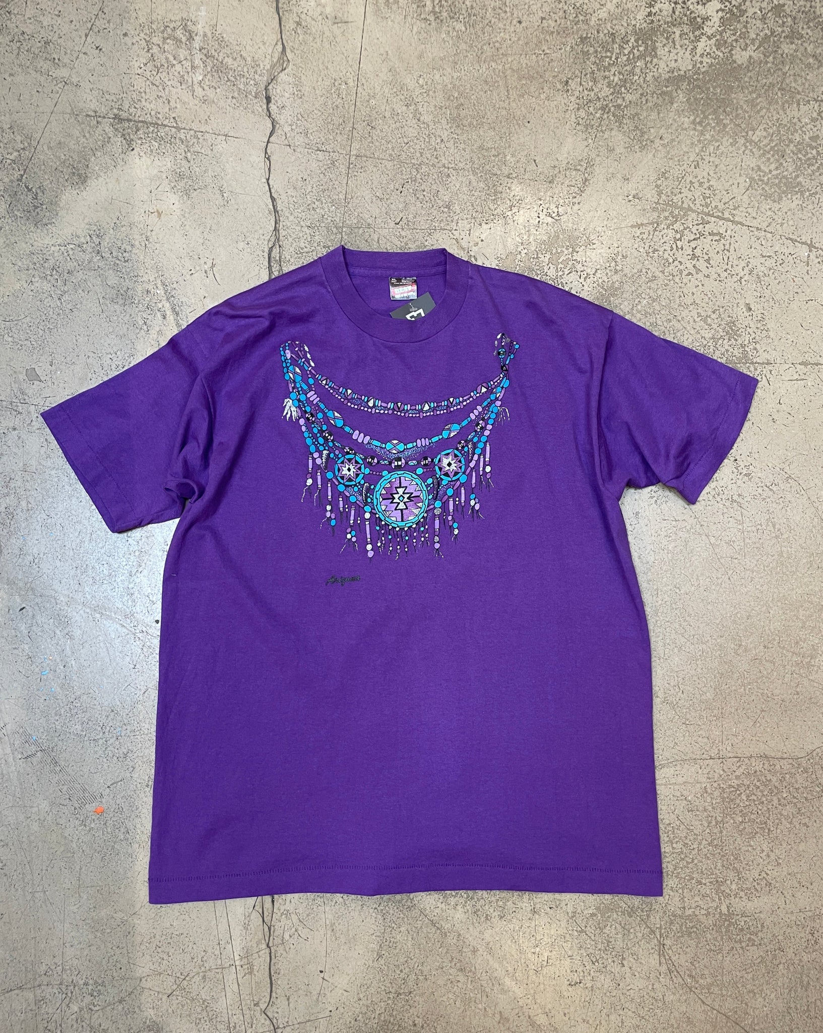 ETHNO INDIAN NECKLACE TEE