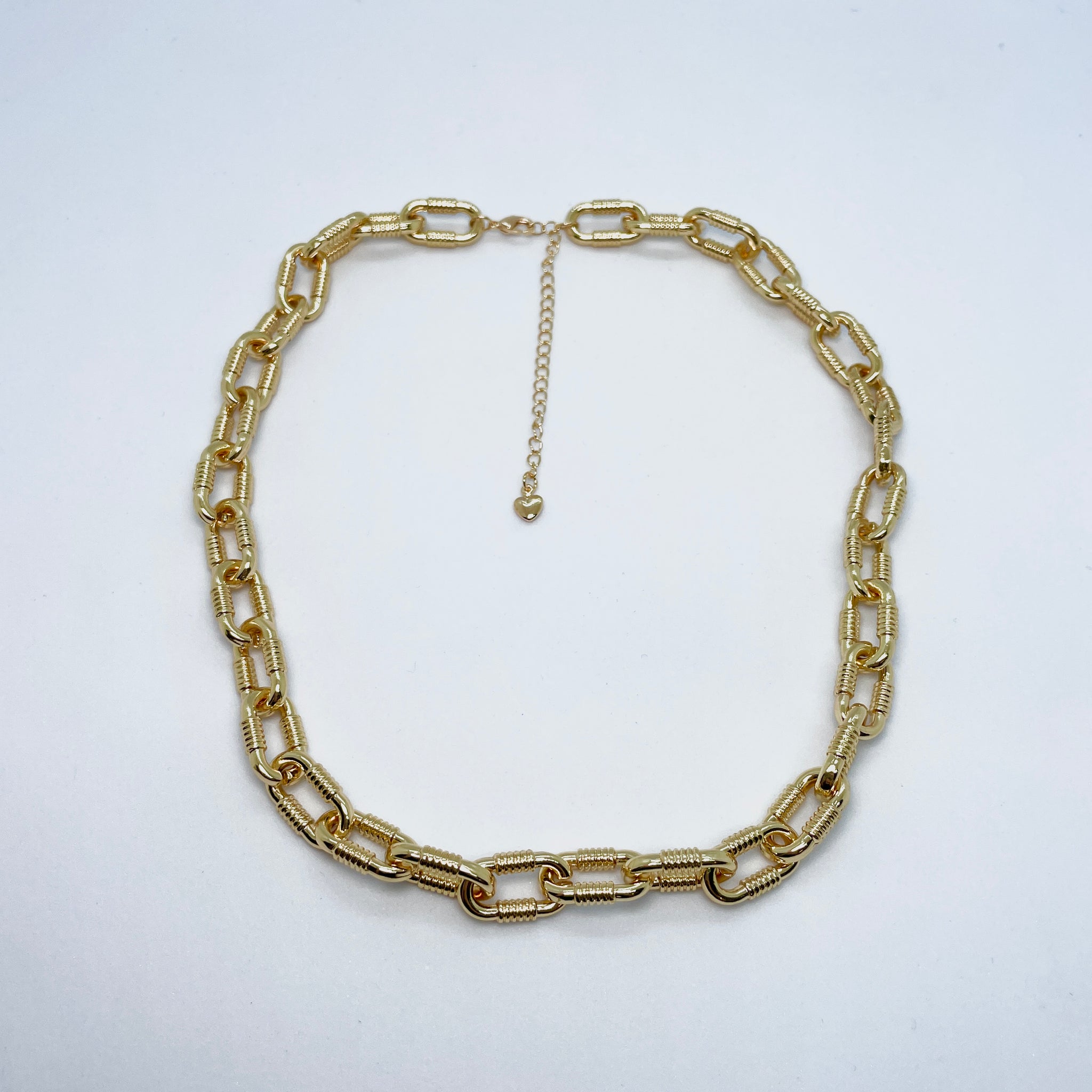 ALICE CHAIN NECKLACE